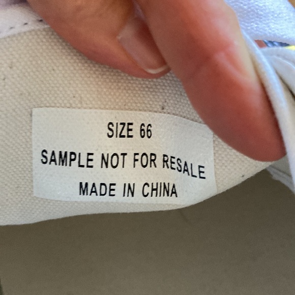 HUGE RARE Vans Shoe Display size 66 Vans Family - Picture 6 of 13